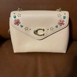 COACH Like New- Coral Floral Tammie
